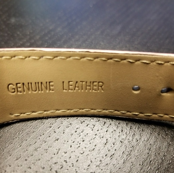 Invicta Angel Quartz Pink Leather Strap Heart - Picture 6 of 8